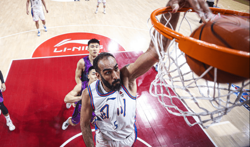 爱尔兰队备受认可,成为黑马大热门 爱尔兰队备受认可,成为黑马大热门