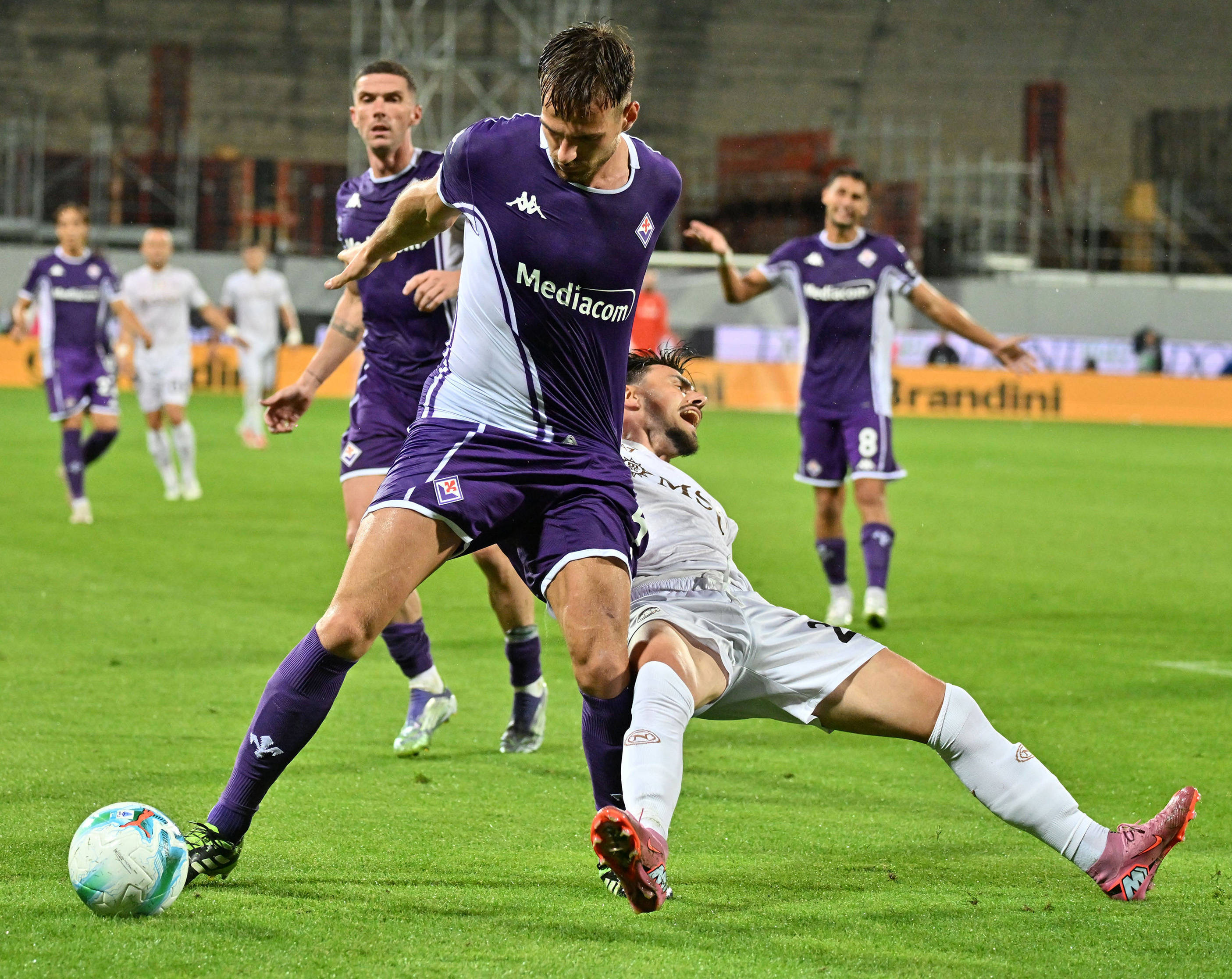 佛罗伦萨豪取客场胜利,实力展现的简单介绍 佛罗伦萨豪取客场胜利,实力展现的简单介绍