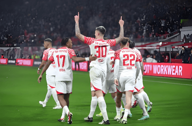 莱比锡红牛主场失利,球迷表达失望情绪的简单介绍 莱比锡红牛主场失利,球迷表达失望情绪的简单介绍