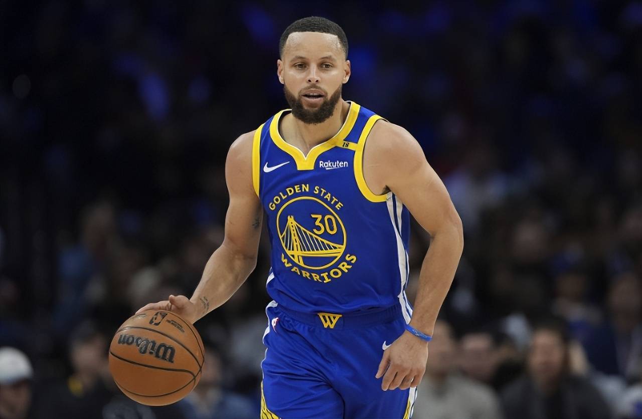 开拓者防守稳固,取得胜利保持不败 开拓者防守稳固,取得胜利保持不败